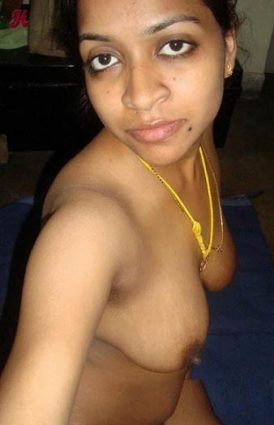 Hot mallu bhabhi ki nangi selfie