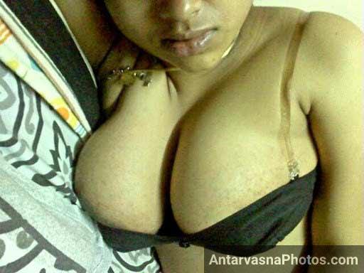 https://www.antarvasnaphotos2.com/wp-content/uploads/2016/02/wow-bade-boobs-indian.jpg