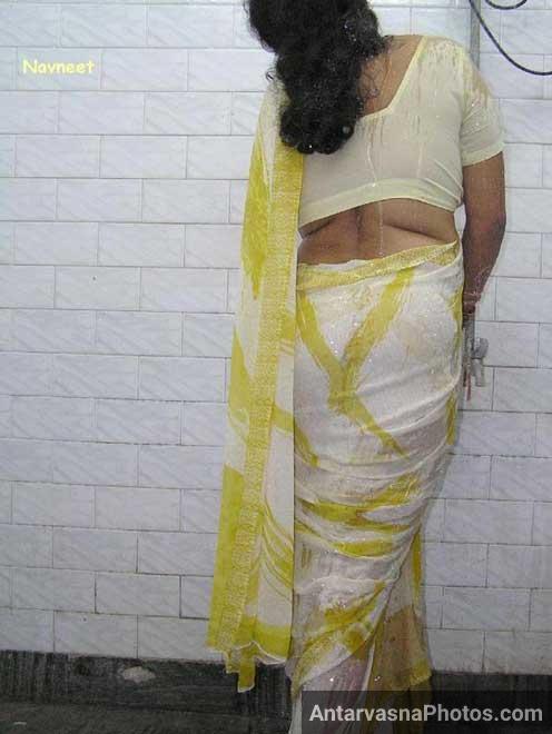 https://www.antarvasnaphotos2.com/wp-content/uploads/2016/05/big-desi-ass-in-saree.jpg