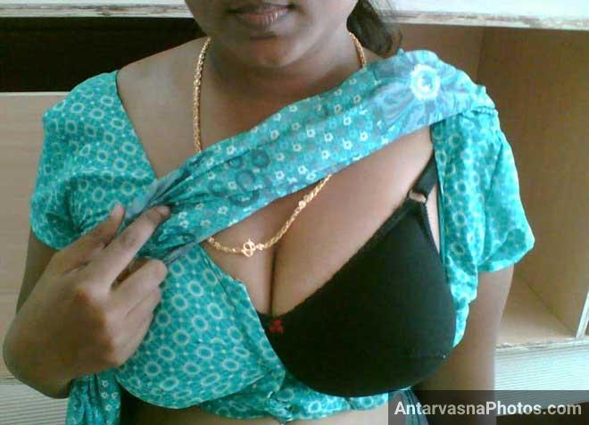 https://www.antarvasnaphotos2.com/wp-content/uploads/2016/09/kamwali-ne-boobs-dikhaye-bra-me.jpg