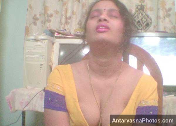 https://www.antarvasnaphotos2.com/wp-content/uploads/2016/11/mast-mamme-indian-bhabi-pics.jpg