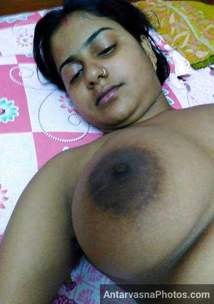 https://www.antarvasnaphotos2.com/wp-content/uploads/2016/11/padma-bhabhi-big-boobs-pics.jpg