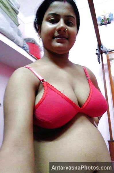 https://www.antarvasnaphotos2.com/wp-content/uploads/2016/11/padma-bhabhi-hot-bra-pics.jpg