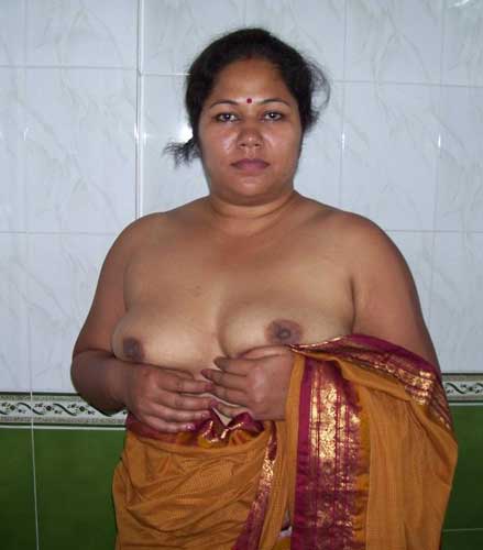 https://www.antarvasnaphotos2.com/wp-content/uploads/2016/12/desi-milf-pics.jpg