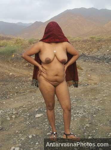 https://www.antarvasnaphotos2.com/wp-content/uploads/2016/12/horny-mumbai-aunty-nude-pics.jpg