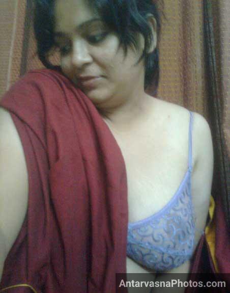 https://www.antarvasnaphotos2.com/wp-content/uploads/2017/01/sexy-indian-bhabhi.jpg