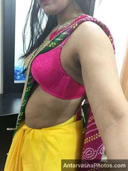 https://www.antarvasnaphotos2.com/wp-content/uploads/2017/02/bhabhi-ki-pink-bra-pics.jpg