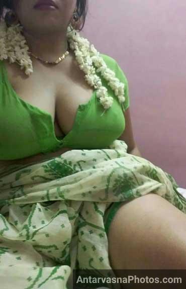 https://www.antarvasnaphotos2.com/wp-content/uploads/2017/02/big-indian-cleavage-kamwali-ka.jpg