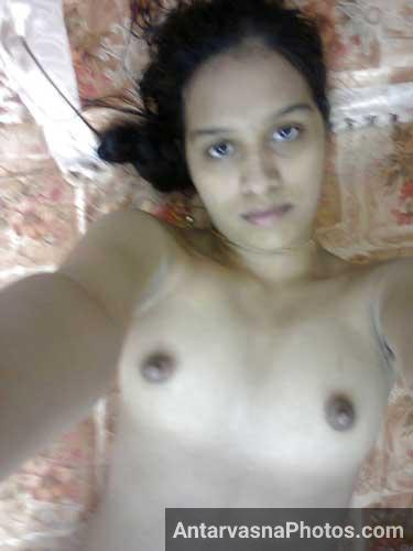 https://www.antarvasnaphotos2.com/wp-content/uploads/2017/02/nude-bhabhi-selfies.jpg