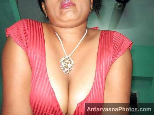 https://www.antarvasnaphotos2.com/wp-content/uploads/2017/03/deep-desi-cleavage.jpg