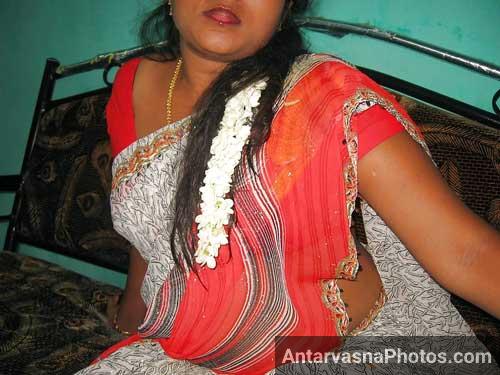 https://www.antarvasnaphotos2.com/wp-content/uploads/2017/03/horny-saree-pics.jpg