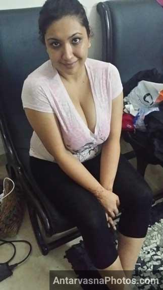 https://www.antarvasnaphotos2.com/wp-content/uploads/2017/04/aunty-has-busty-boobs.jpg