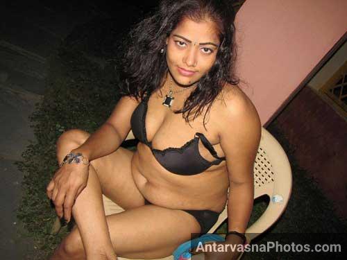 https://www.antarvasnaphotos2.com/wp-content/uploads/2017/04/malini-aunty-hot-pics.jpg