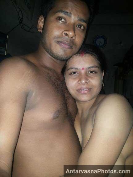 https://www.antarvasnaphotos2.com/wp-content/uploads/2017/05/desi-soniya-bhabhi-hot-pic.jpg