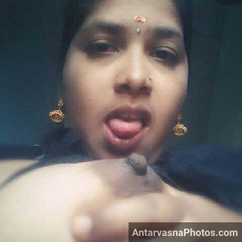 https://www.antarvasnaphotos2.com/wp-content/uploads/2017/06/sexy-mallu-aunty-hot-boobs-xxx-pics.jpg