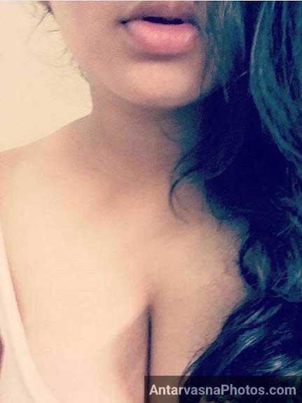 https://www.antarvasnaphotos2.com/wp-content/uploads/2017/09/didi-ka-deep-cleavage.jpg