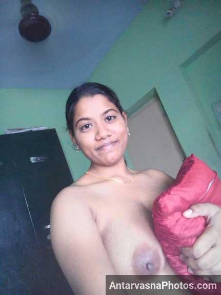 https://www.antarvasnaphotos2.com/wp-content/uploads/2017/09/innocent-looking-nude-mallu-aunty.jpg