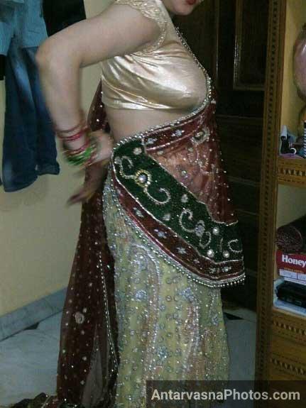 https://www.antarvasnaphotos2.com/wp-content/uploads/2017/09/sexy-gujarati-bhabhi-saree.jpg