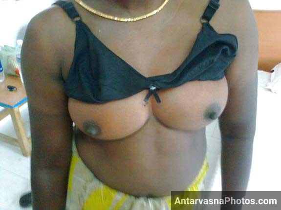 https://www.antarvasnaphotos2.com/wp-content/uploads/2017/11/Desi-boobs.jpg