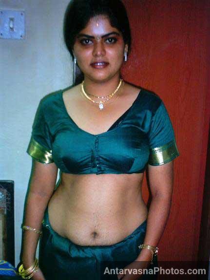 https://www.antarvasnaphotos2.com/wp-content/uploads/2017/11/Hot-Indian-wife.jpg