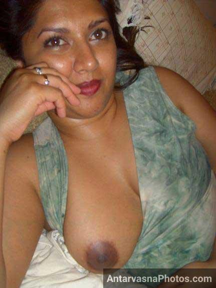 https://www.antarvasnaphotos2.com/wp-content/uploads/2017/12/bade-desi-boobs-3.jpg