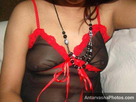 https://www.antarvasnaphotos2.com/wp-content/uploads/2017/12/sexy-indian-bhabhi.jpg