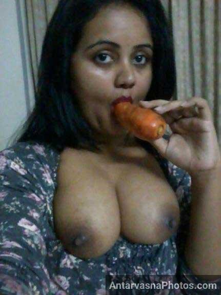 https://www.antarvasnaphotos2.com/wp-content/uploads/2018/04/big-indian-boobs-photo.jpg