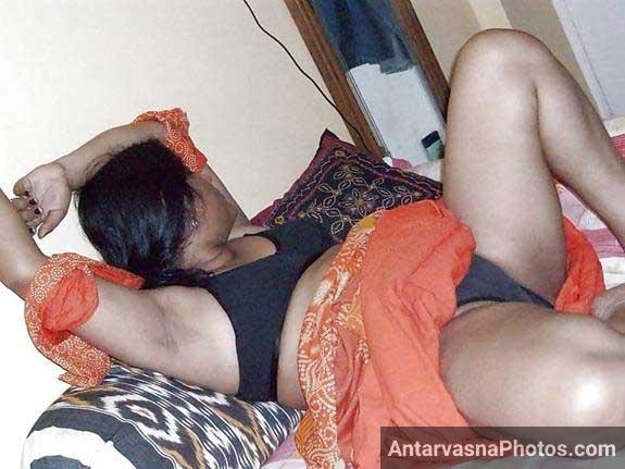 https://www.antarvasnaphotos2.com/wp-content/uploads/2018/04/indian-bhabhi-nude-photos.jpg