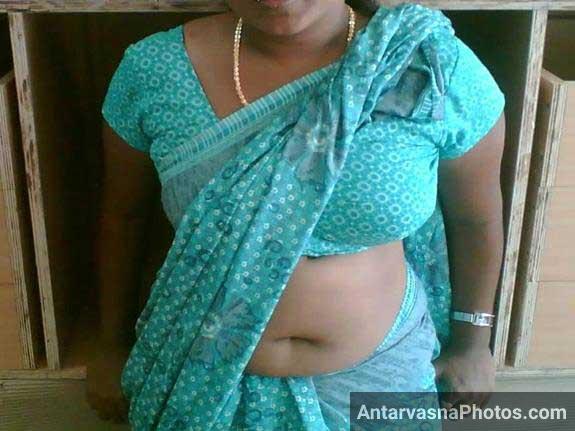 https://www.antarvasnaphotos2.com/wp-content/uploads/2018/07/saree-me-sexy-photos.jpg