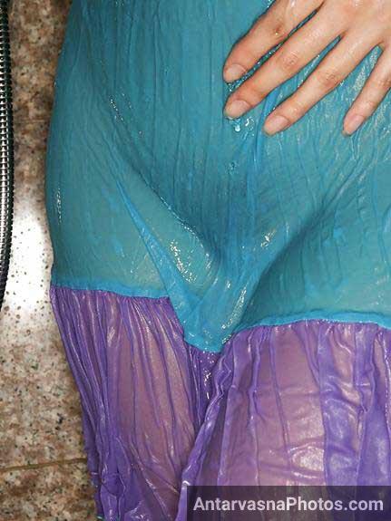 https://www.antarvasnaphotos2.com/wp-content/uploads/2018/07/wet-pussy-jhaant-ki-jhalak.jpg