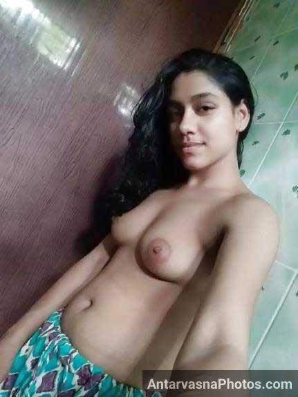 https://www.antarvasnaphotos2.com/wp-content/uploads/2018/09/sexy-indian-girl-2.jpg