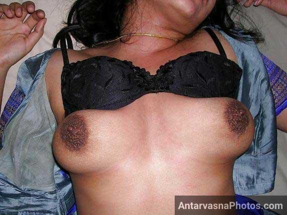 https://www.antarvasnaphotos2.com/wp-content/uploads/2018/10/desi-boobs-2.jpg