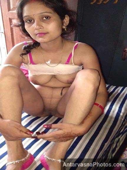 https://www.antarvasnaphotos2.com/wp-content/uploads/2018/11/hot-bhabhi-6.jpg