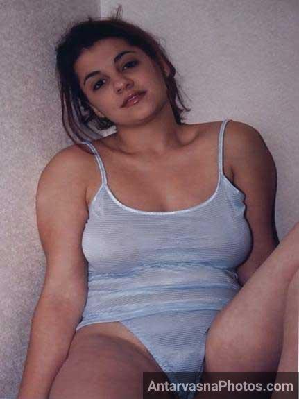 https://www.antarvasnaphotos2.com/wp-content/uploads/2018/12/actress-sexy-pics.jpg