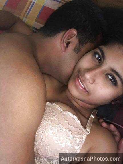 https://www.antarvasnaphotos2.com/wp-content/uploads/2018/12/nude-indian-couple.jpg