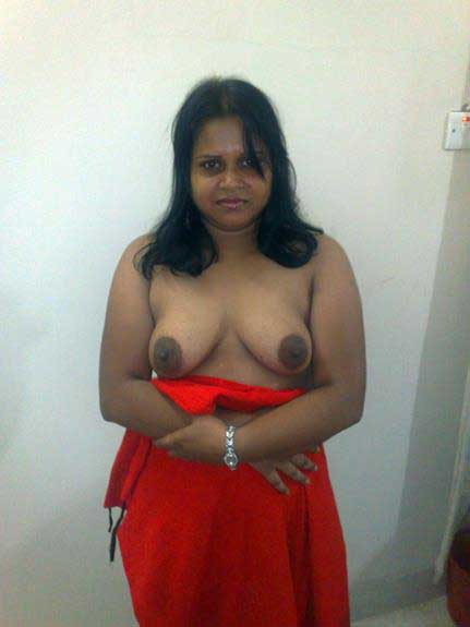 https://www.antarvasnaphotos2.com/wp-content/uploads/2019/02/desi-aunty.jpg