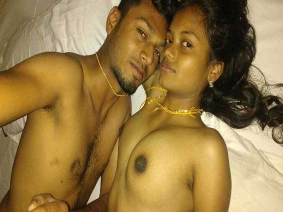 https://www.antarvasnaphotos2.com/wp-content/uploads/2019/02/hot-indian-couple.jpg