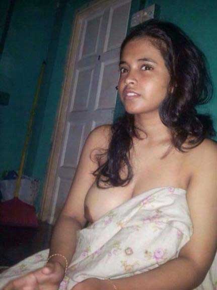 https://www.antarvasnaphotos2.com/wp-content/uploads/2019/05/nude-big-indian-boobs.jpg