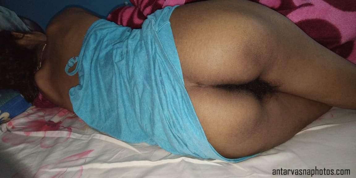 https://www.antarvasnaphotos2.com/wp-content/uploads/2019/06/Desi-ladki-ki-tight-gaand.jpg