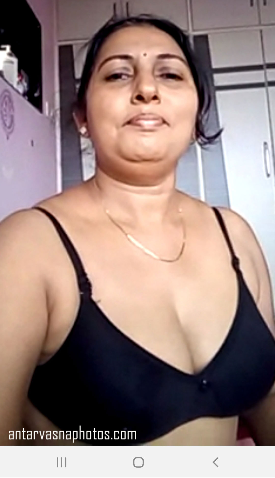 https://www.antarvasnaphotos2.com/wp-content/uploads/2019/07/Aunty-undressed.jpg