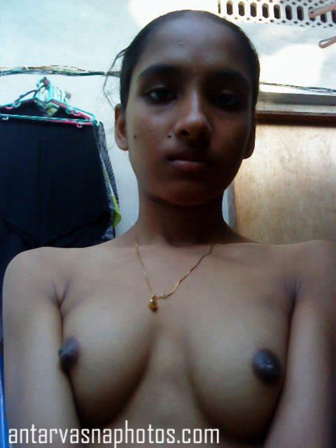 https://www.antarvasnaphotos2.com/wp-content/uploads/2019/08/Bade-boobs-ki-selfie.jpg