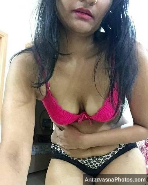 https://www.antarvasnaphotos2.com/wp-content/uploads/2019/10/Webcam-sex-pics.jpg