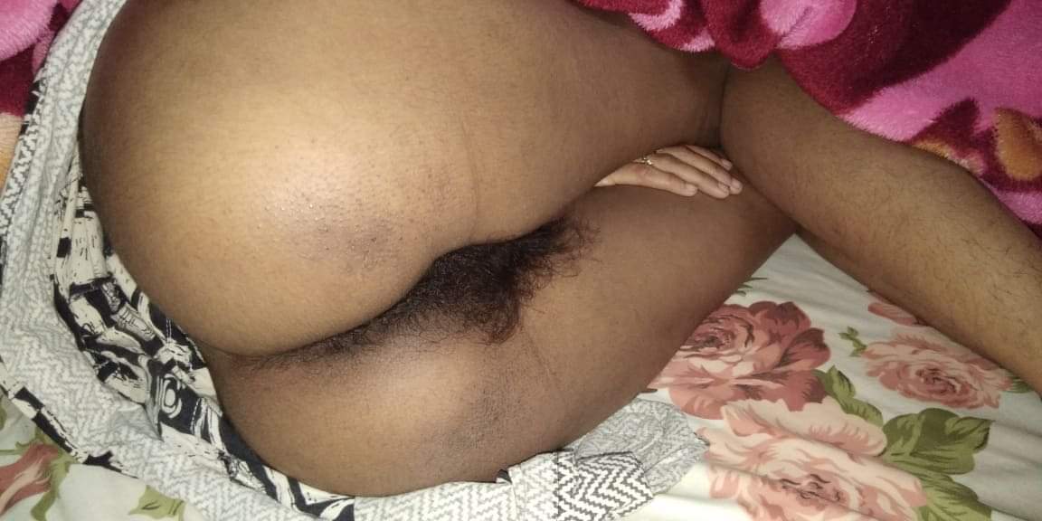 https://www.antarvasnaphotos2.com/wp-content/uploads/2019/11/Bhabhi-ki-hairy-gaand.jpeg