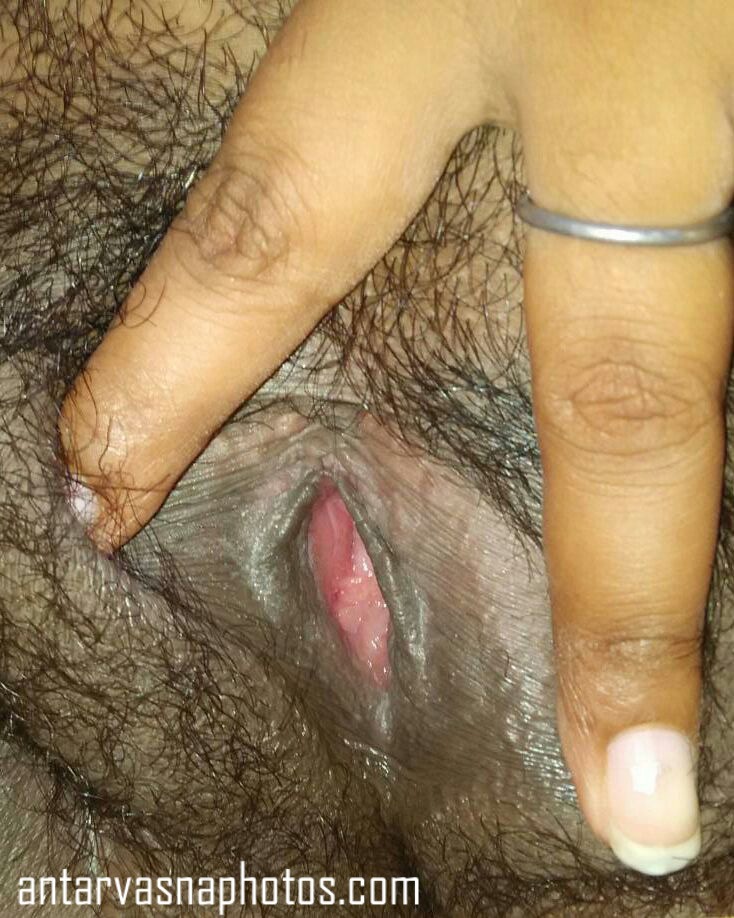 https://www.antarvasnaphotos2.com/wp-content/uploads/2019/11/Desi-pussy-pic.jpg