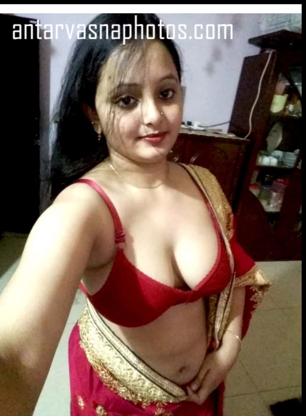 https://www.antarvasnaphotos2.com/wp-content/uploads/2019/12/Bhabhi-ki-sexy-selfie.jpg