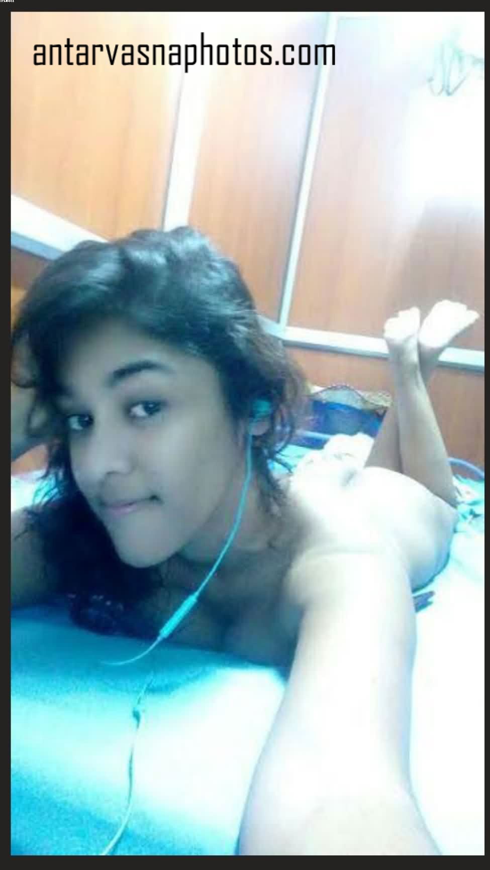 https://www.antarvasnaphotos2.com/wp-content/uploads/2019/12/Indian-teenage-girl.jpg