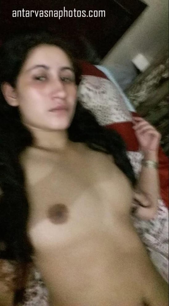 https://www.antarvasnaphotos2.com/wp-content/uploads/2019/12/Muslim-bhabhi-ki-boobs-pic.jpg