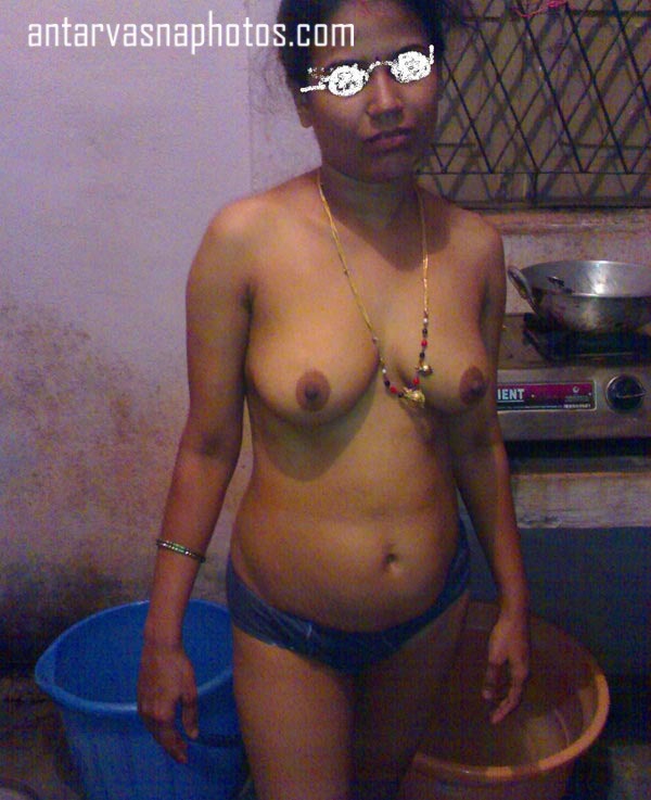 https://www.antarvasnaphotos2.com/wp-content/uploads/2019/12/Wife-ki-badi-chuchiyan.jpg