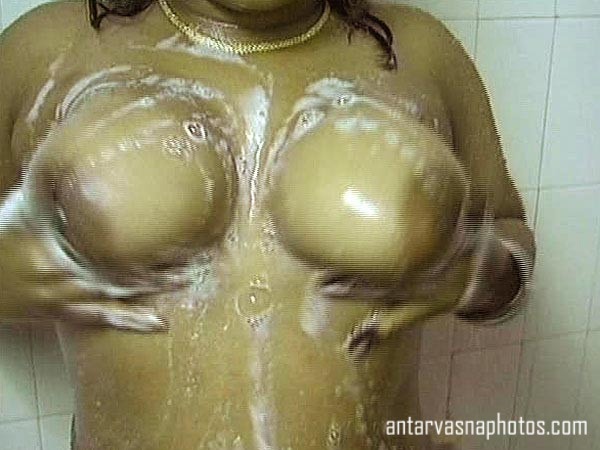 https://www.antarvasnaphotos2.com/wp-content/uploads/2020/01/Big-boobs-porn-pics.jpg