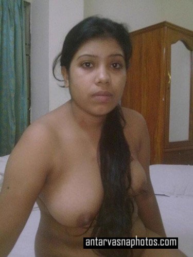 https://www.antarvasnaphotos2.com/wp-content/uploads/2020/02/Desi-mom-ke-big-boobs-pic.jpg